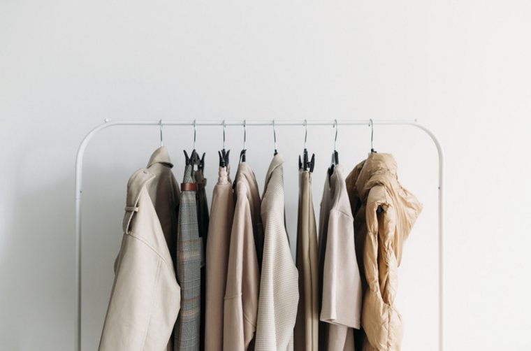 Capsule Wardrobe: Chic mit Minimalismus