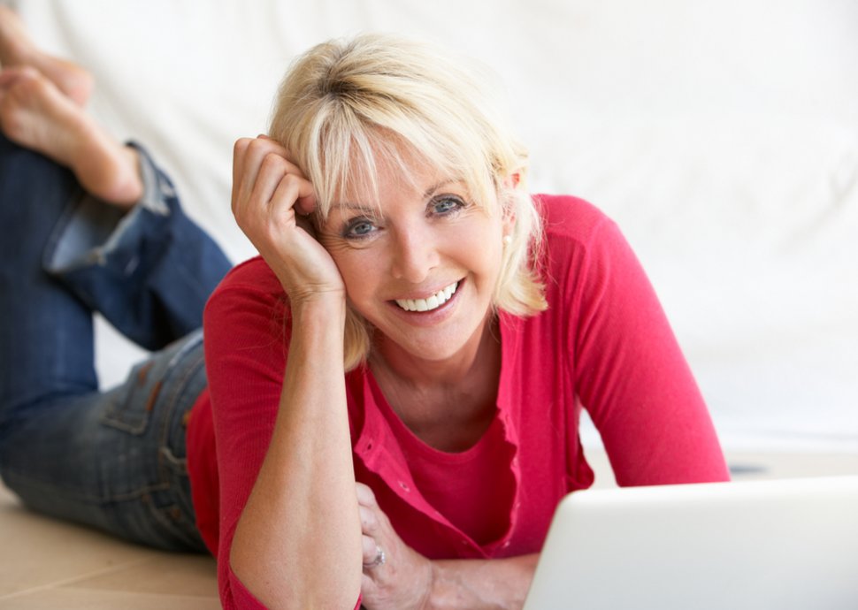 Online-Shopping, Generation 50plus, Senioren, Seniorinnen, Einkaufen