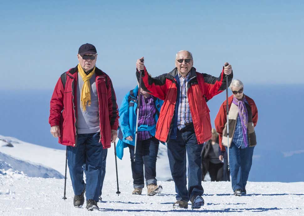 Gemeinsam aktiv unterwegs im Schnee Gemeinsam aktiv unterwegs im Schnee