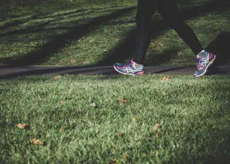 Die Fitness mit Walking steigern