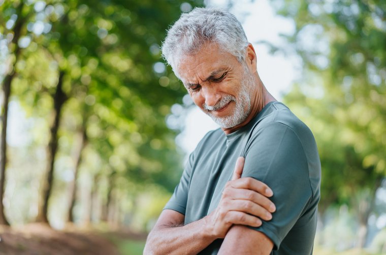 Gelenkprobleme vorbeugen: Diese Alltagsfaktoren zählen