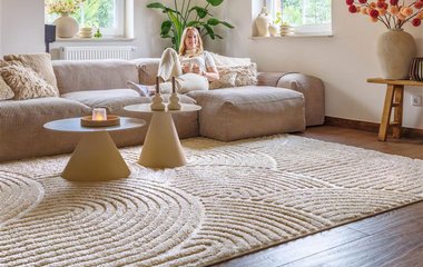 Bei der Wahl eines Teppichs spielen viele Faktoren mit.