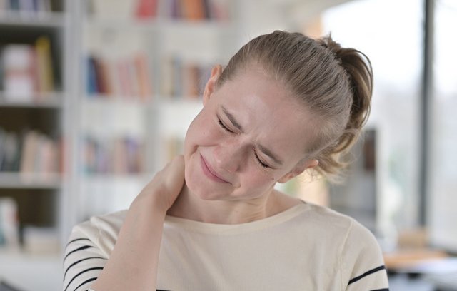 Nackenverspannung lösen: Die 5 besten Tipps