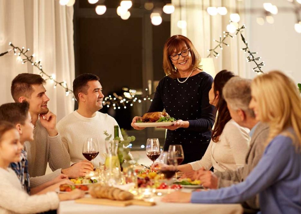Ein Festtagsmenü lässt sich mit der richtigen Planung ohne Stress und gleichzeitig mit viel Spaß zubereiten. Ein Festtagsmenü lässt sich mit der richtigen Planung ohne Stress und gleichzeitig mit viel Spaß zubereiten.