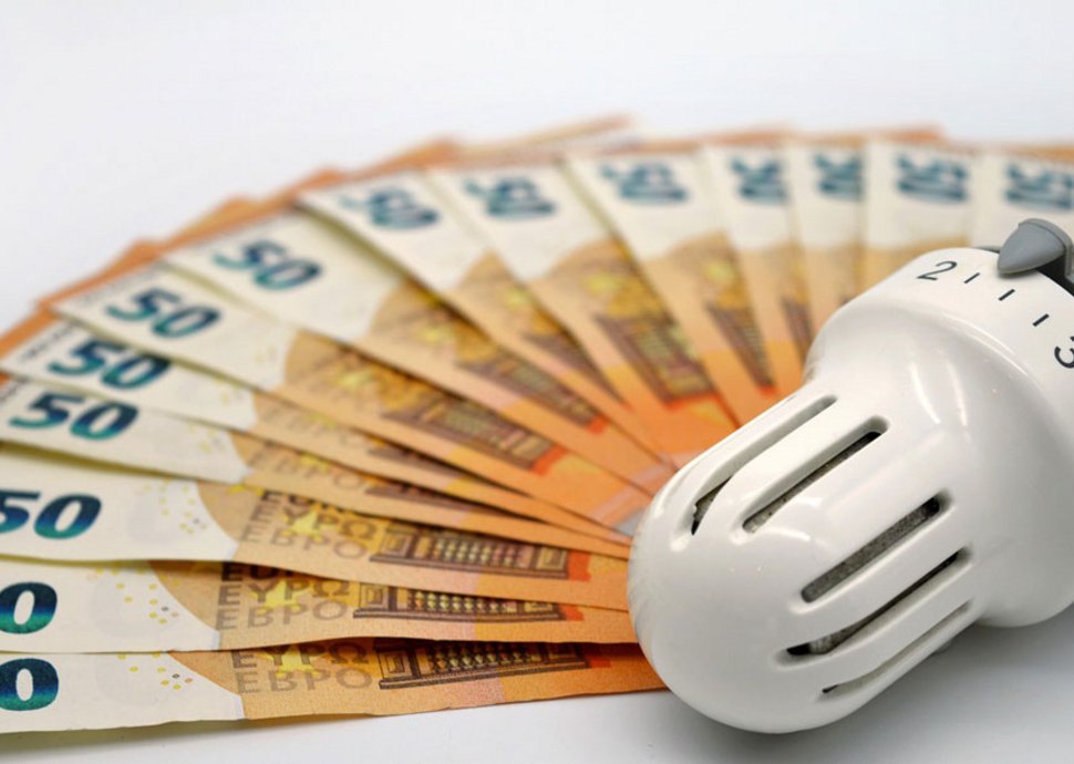 Mit Anbieterwechsel Geld sparen. Mit Anbieterwechsel Geld sparen.