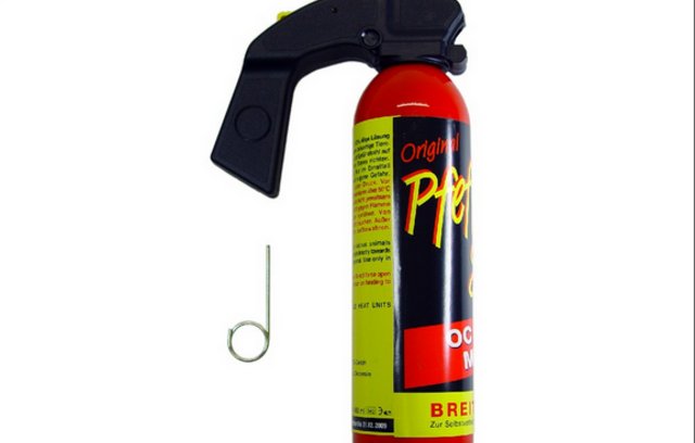 Pfefferspray, Notwehr, wehrhafte Alte