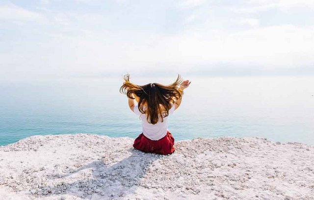 Deshalb kann Stress Haarausfall bewirken