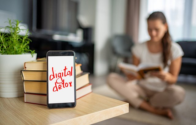 Digitale Reizpause: So holen Sie sich mentale Ruhe zurück