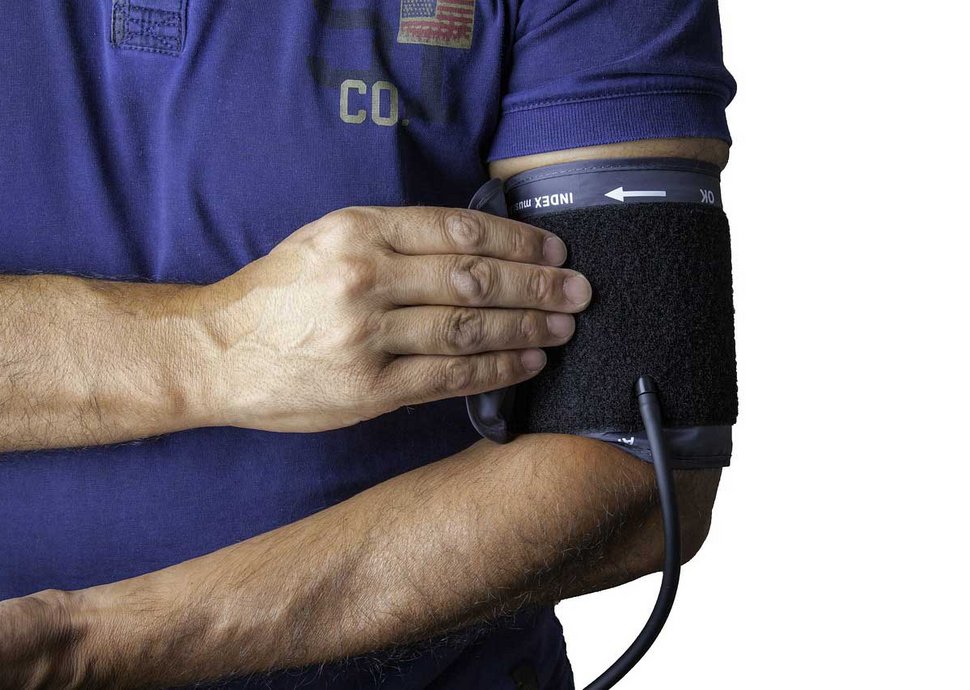 Zu hoher Blutdruck ist ein bekannter Risikofaktoren.