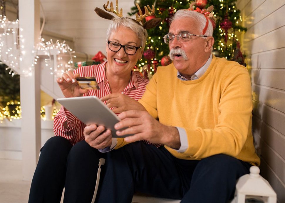 Digitales Einkaufen ist auch für Seniorinnen einfach.