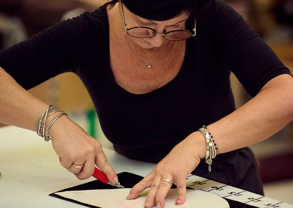 Sorgfältige Handarbeit garantiert eine exzellente Verarbeitung.