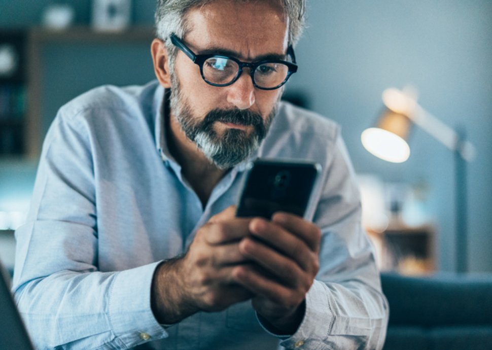 Digitale Vereinsamung – wenn Likes echte Nähe ersetzen Digitale Vereinsamung – wenn Likes echte Nähe ersetzen