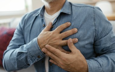 Herzinfarkt erkennen: So deuten Sie die ersten Anzeichen