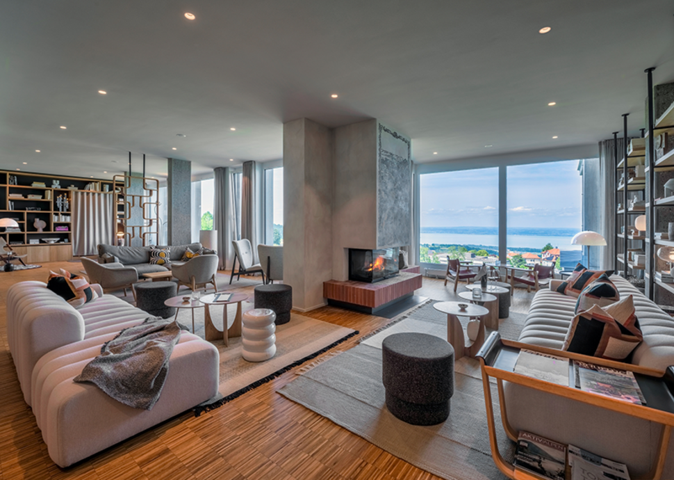 Die gemütliche Lobby lädt zum Verweilen und Geniessen