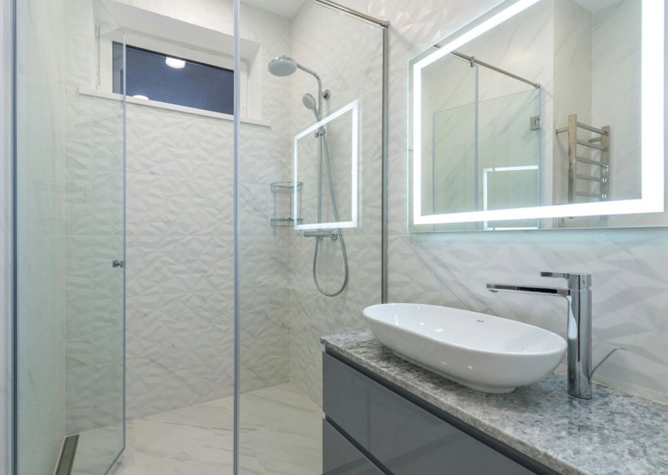 Barrierearme Badgestaltung im Alter.