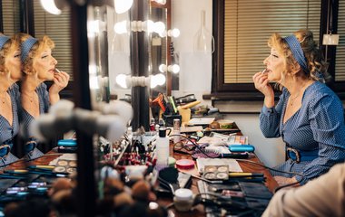 Make-up macht alt: Die schockierende Wahrheit über Kosmetik
