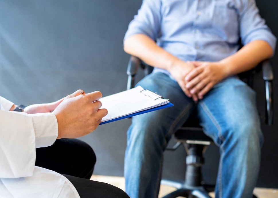 Check beim Urologen: Zur Vorsorge? Bei Problemen? Check beim Urologen: Zur Vorsorge? Bei Problemen?