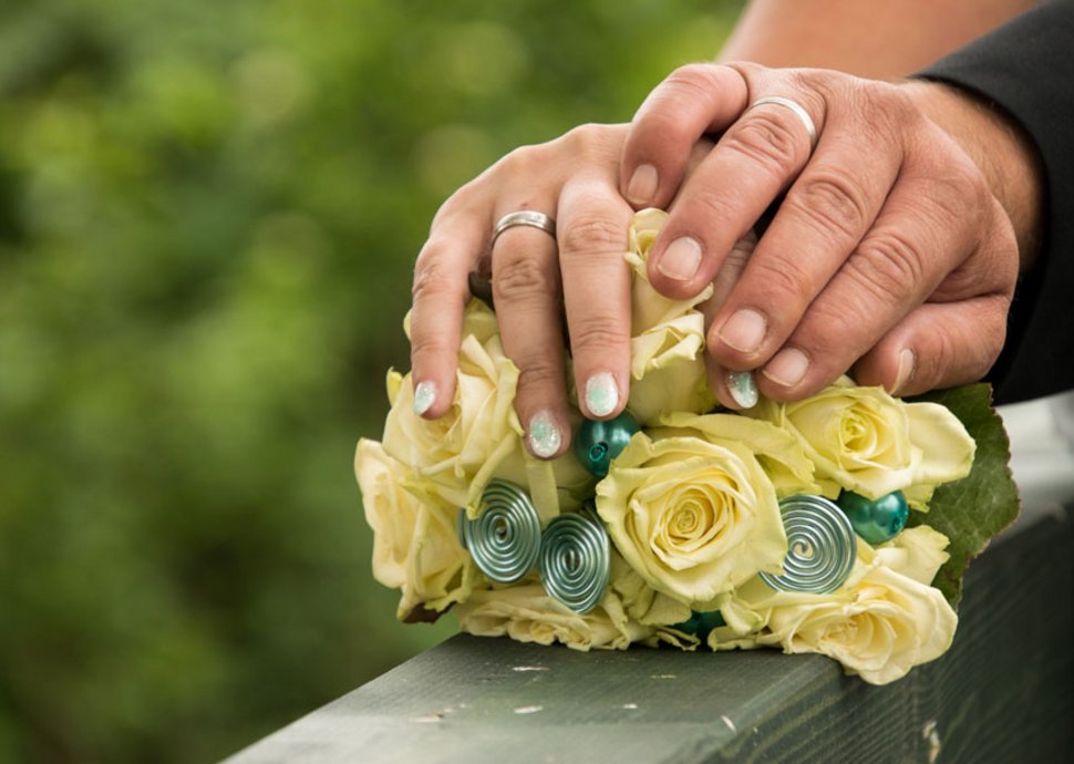 Der Verlust des Eheringes kann sehr schmerzhaft sein.