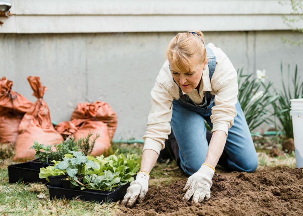 Körperliche Aktivität im Garten kann belastend sein.